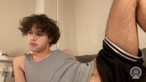 roma_shyguy_ online show from February 3, 5:07 pm