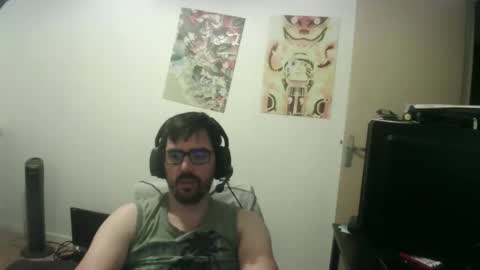 Snapshot of romainb72 chatting on October 16, 12:07 am romainb72 online show from October 16, 12:07 am