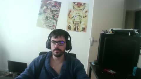 Snapshot of romainb72 chatting on October 12, 7:57 am romainb72 online show from October 12, 7:57 am