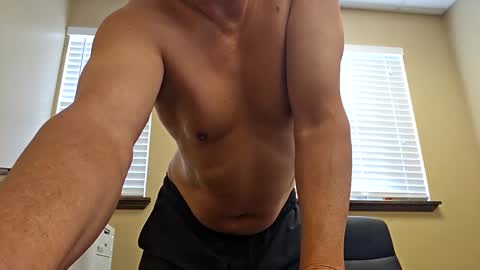 Snapshot of romanteeks chatting on March 8, 10:45 pm romanteeks online show from March 8, 10:45 pm