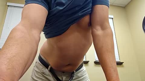 Snapshot of romanteeks chatting on January 31, 1:33 am romanteeks online show from January 31, 1:33 am