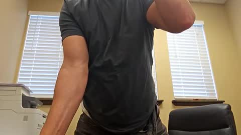 Snapshot of romanteeks chatting on February 12, 10:04 pm romanteeks online show from February 12, 10:04 pm