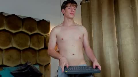 Romeo Ricci online show from February 5, 6:26 pm