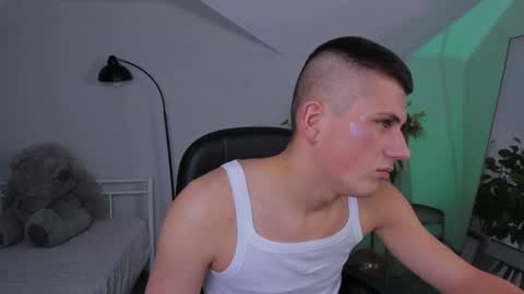 Rony online show from December 3, 9:45 pm