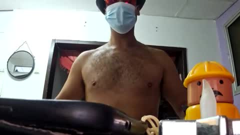 Snapshot of round1fiight chatting on October 24, 2:02 am round1fiight online show from October 24, 2:02 am