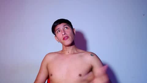 rowanboy23 online show from May 29, 4:06 pm