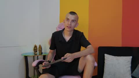 Rowan online show from May 7, 10:10 pm