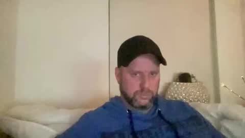 rowannp online show from November 3, 8:54 pm