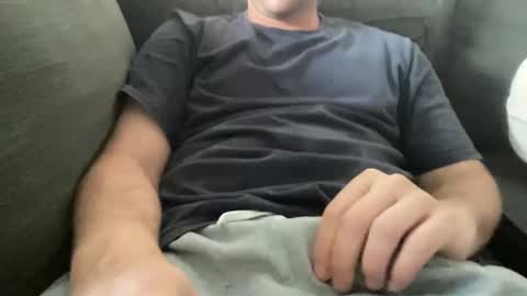 roythegil online show from September 26, 4:26 pm