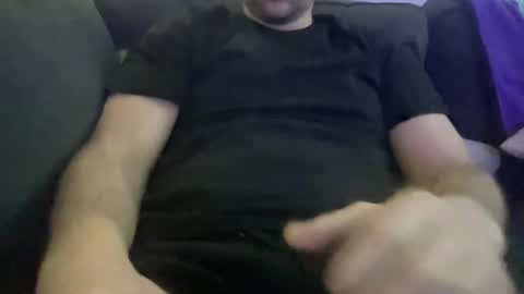 roythegil online show from February 3, 12:58 am