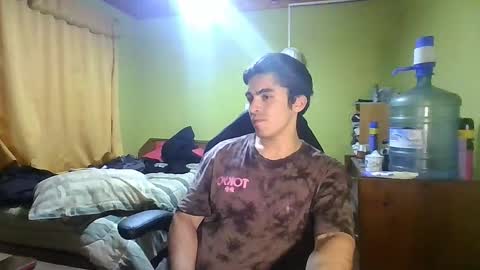 rpaulo25 online show from March 31, 3:19 am