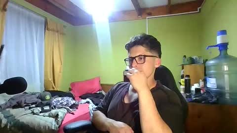 rpaulo25 online show from January 16, 4:48 am