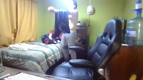 rpaulo25 online show from April 5, 3:58 am