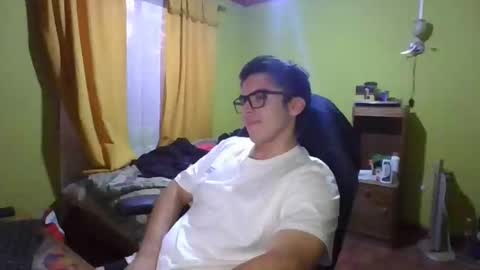 rpaulo25 online show from December 28, 12:04 am