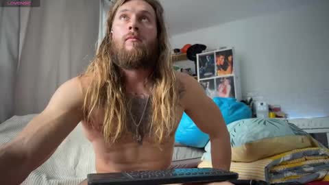 Paul online show from February 22, 9:34 am