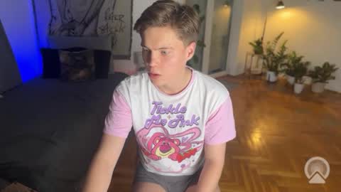 rusbradpitt online show from February 10, 3:50 pm