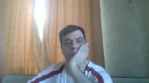 Snapshot of rusqadisx chatting on March 8, 9:35 am rusqadisx online show from March 8, 9:35 am