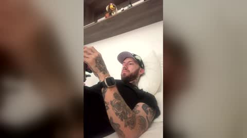 russo_fox online show from May 27, 2:52 am
