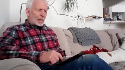 Snapshot of rustyx22 chatting on February 19, 7:38 pm Rusty online show from February 19, 7:38 pm