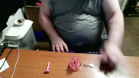 rwzar_1965 online show from May 6, 3:18 am