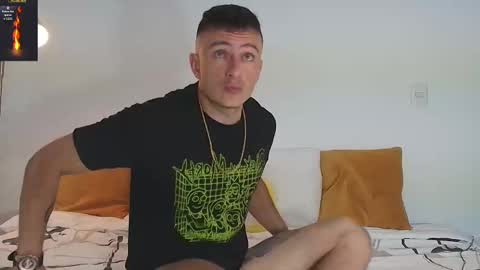 Sr Coast online show from November 12, 2:06 am