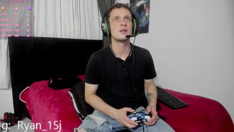 Snapshot of ryan15_ chatting on October 2, 2:15 am Ryan 15 online show from October 2, 2:15 am