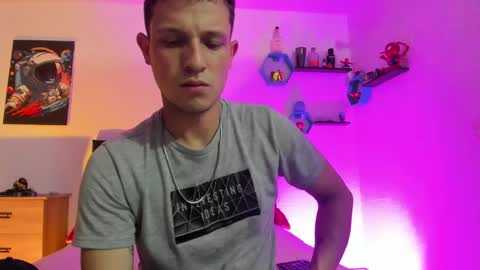Snapshot of ryan15_ chatting on January 25, 10:40 am Ryan 15 online show from January 25, 10:40 am