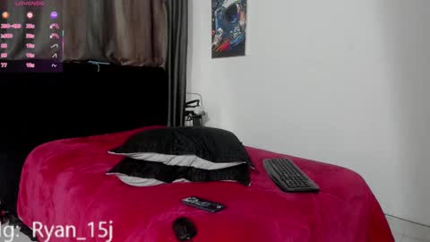 Snapshot of ryan15_ chatting on October 4, 11:59 am Ryan 15 online show from October 4, 11:59 am