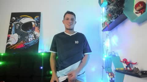 Snapshot of ryan15_ chatting on December 19, 11:29 am Ryan 15 online show from December 19, 11:29 am