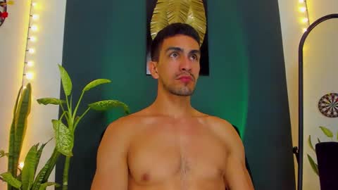 Ryan independent model online show from September 12, 2:44 am