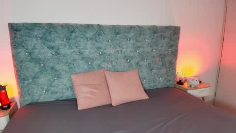 R Y A N   ON   F I R E online show from April 8, 1:09 pm