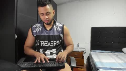 ryan_xc1 online show from May 29, 3:16 am