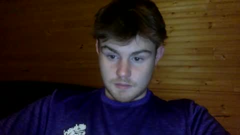 ryanhung_57 online show from December 19, 5:18 am