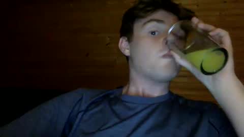 ryanhung_57 online show from December 13, 6:00 am