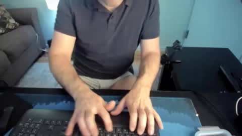 Ryan in NYC online show from November 10, 6:24 pm