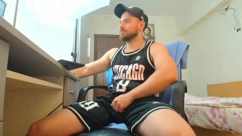 Ryanstone  online show from July 16, 8:10 am