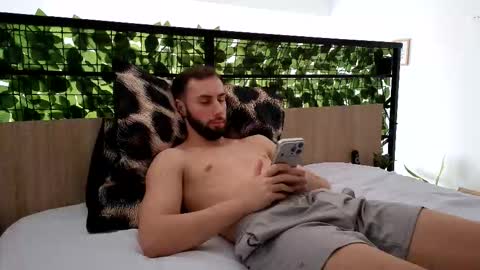 ryanstorm1 online show from December 23, 10:35 am