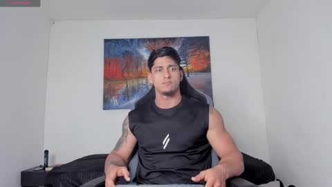 ryanwhite3 online show from April 20, 9:28 pm