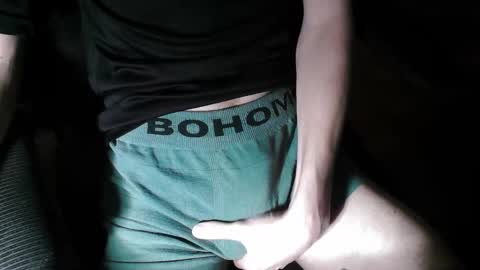 Max online show from October 18, 8:58 pm