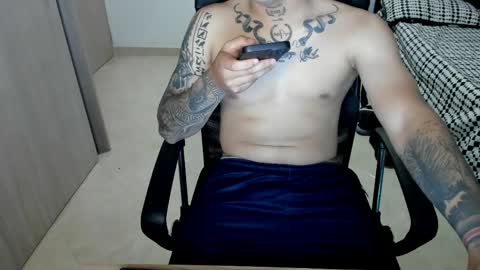 saac__ online show from April 23, 2:27 am