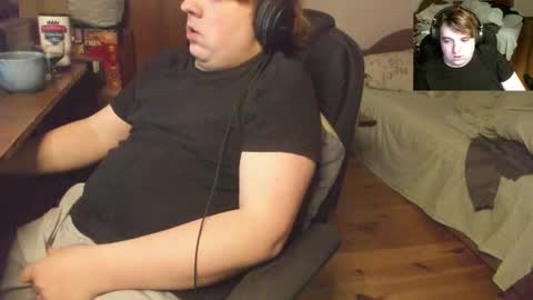 1141323  my Lord Mister Max   moms treasure online show from December 15, 12:29 am