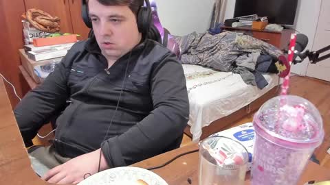 1141323  my Lord Mister Max   moms treasure online show from January 24, 6:46 am