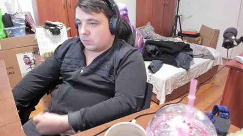 1141323  my Lord Mister Max   moms treasure online show from January 4, 12:37 am