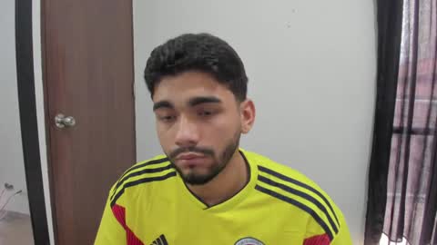 Snapshot of sack_rojas chatting on February 5, 3:53 pm Sack online show from February 5, 3:53 pm