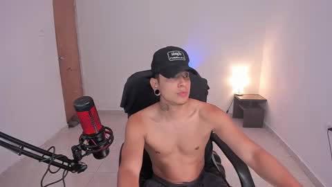 saenz_hotx online show from October 23, 1:20 am