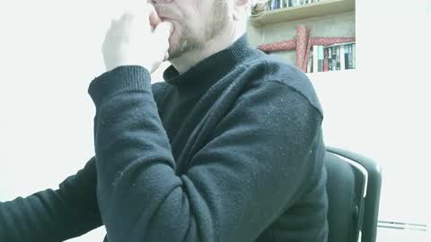 Snapshot of saltimbanquier chatting on September 25, 1:10 pm Saltimbanquier Salt ou Banquier online show from September 25, 1:10 pm