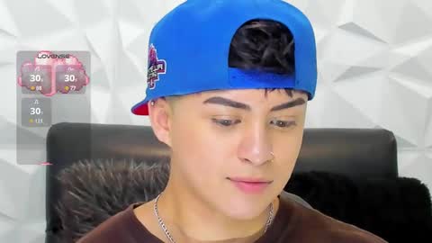 Sam online show from November 21, 3:22 pm