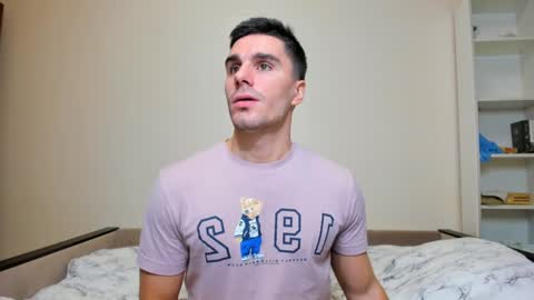 Snapshot of sam_huston18 chatting on December 26, 9:04 pm BACK IN 2 WEEKS online show from December 26, 9:04 pm