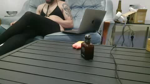 sam_love1985 online show from June 19, 11:31 pm