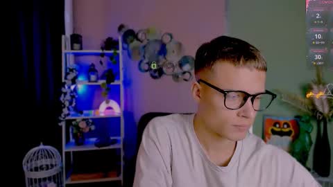Snapshot of sam_nexor chatting on September 22, 7:08 am Sam online show from September 22, 7:08 am